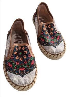 Mandala Print Slip-On Espadrilles Shoes Colorful Floral Pattern And Braided Trim